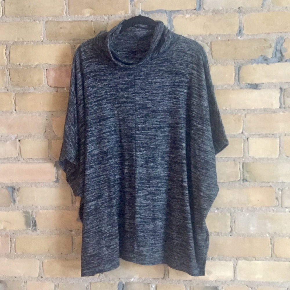 Heathered gray poncho - Banana Republic